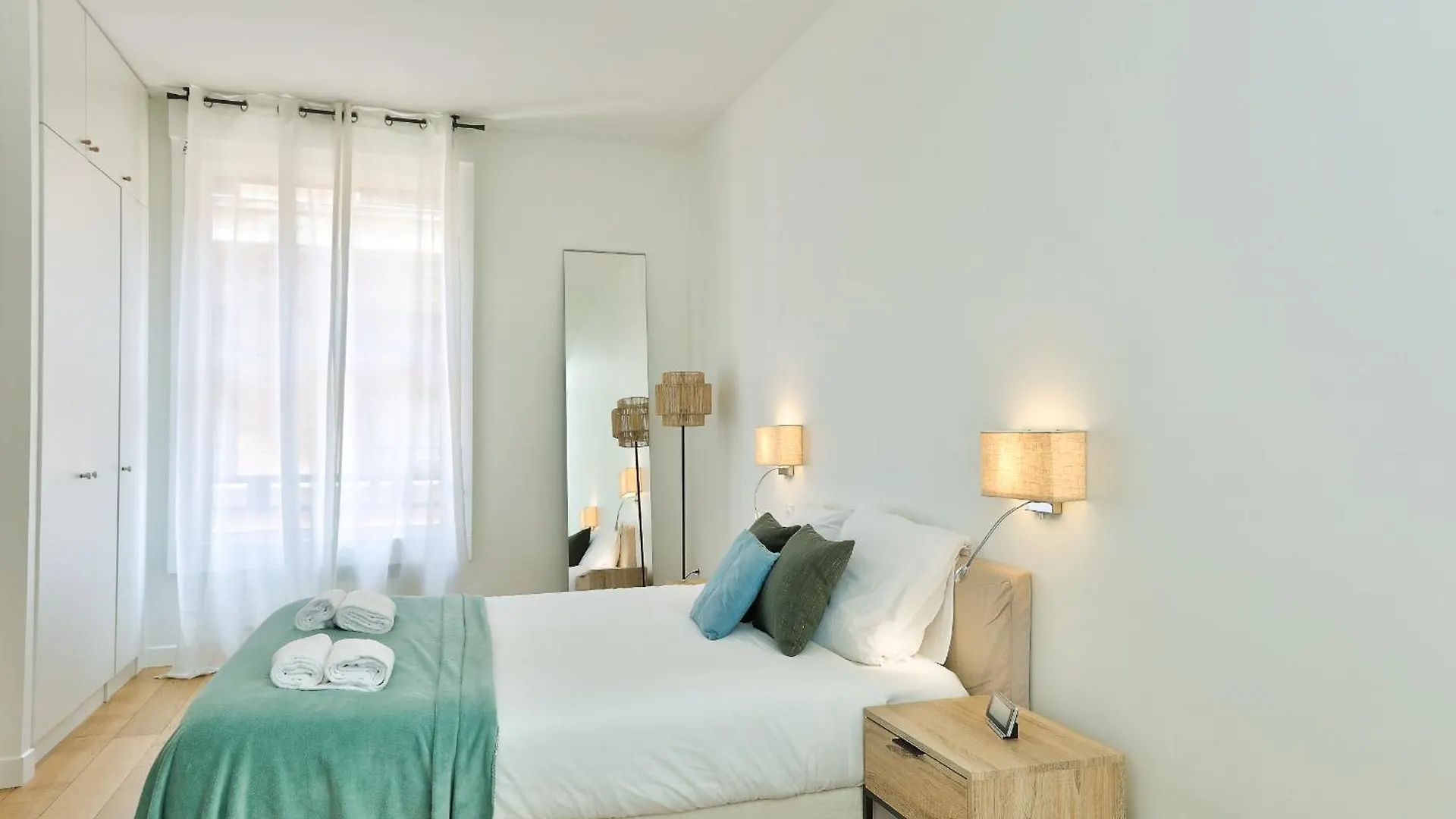 Splendid In The Heart Of The Chic 16th Paris