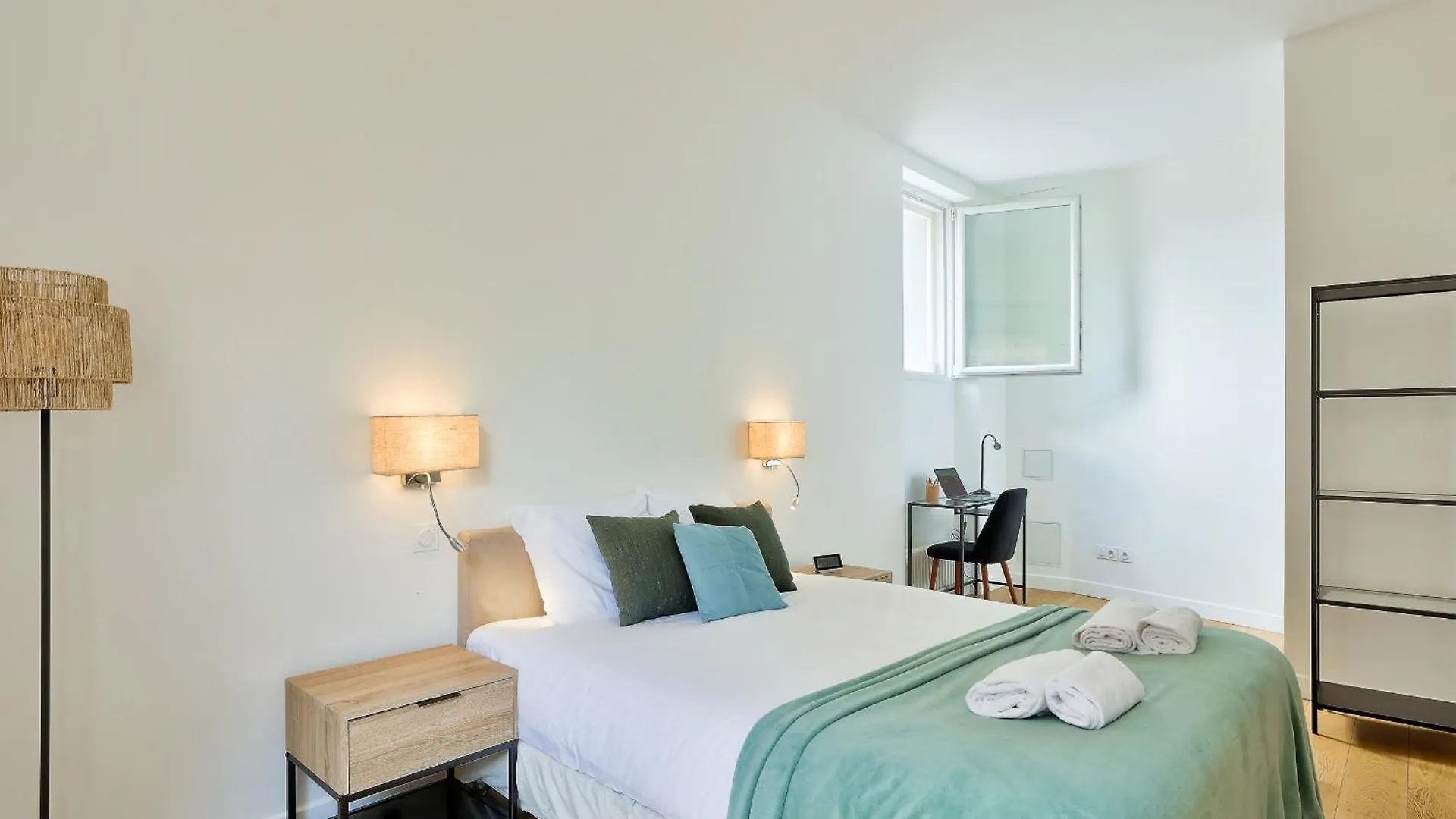 Splendid In The Heart Of The Chic 16th * Paryż